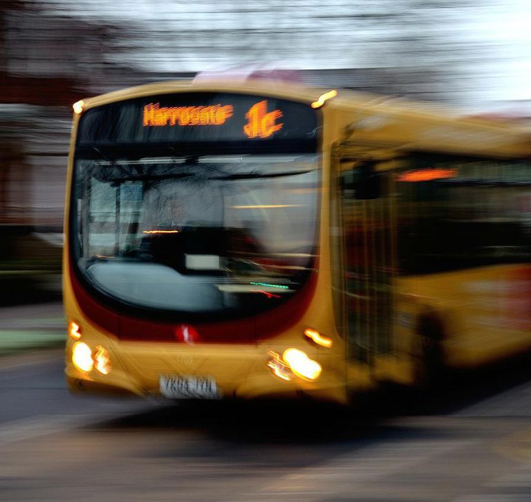 Autobus de flota pública